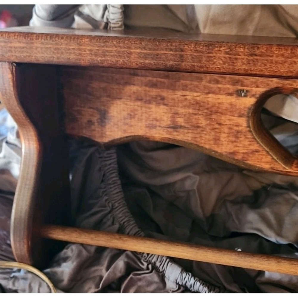 Vintage Solid Wood Hand Crafted Shelf Towel Rack Bar w Heart Cutout Cottagecore - Picture 3 of 6